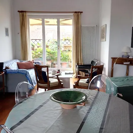 Apartment Borgo Pio Penthouse *